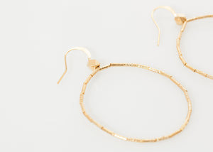 products/product_earring_5octobre_roberta-hoop-earring_02.jpg